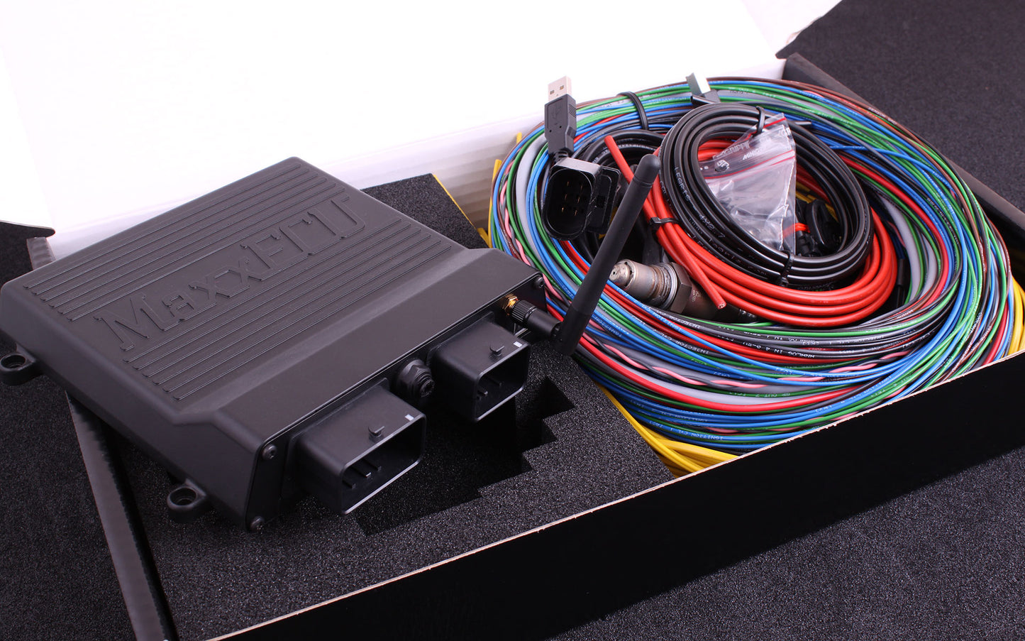 MaxxEcu Race premium kit